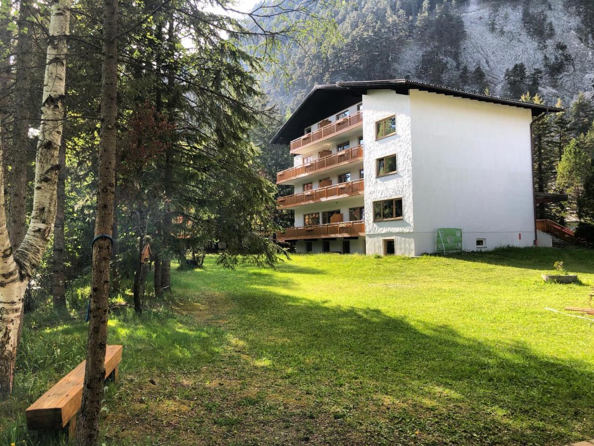 Karwendel-Lodge Scharnitz Exterior photo