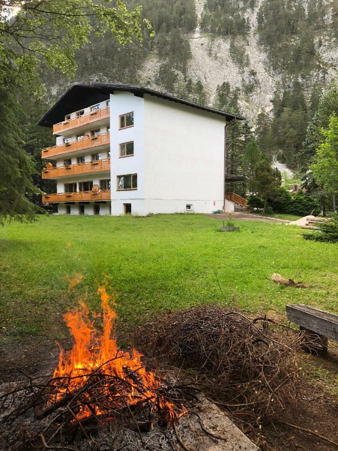 Karwendel-Lodge Scharnitz Exterior photo